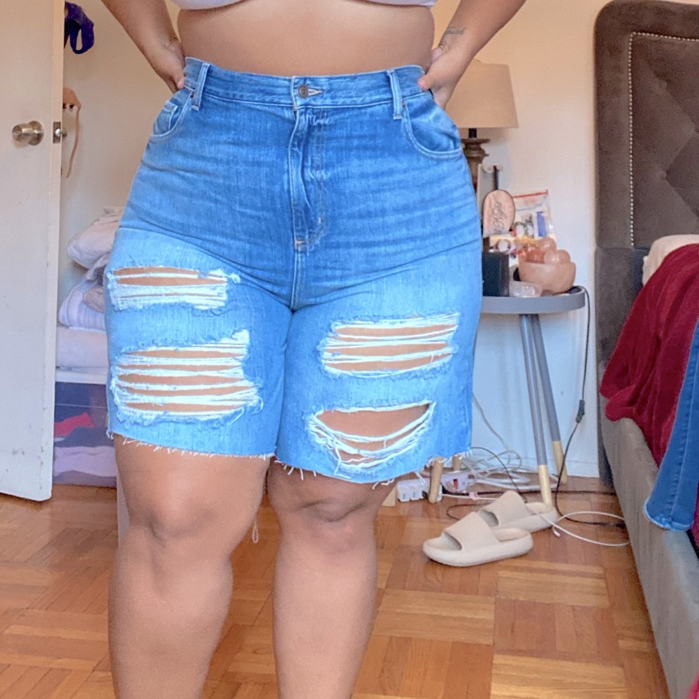 Bermuda Ripped Jean Shorts size 18